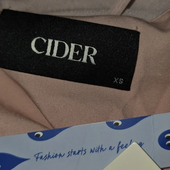 Cider Ruffle Hem Knotted Layered Mesh Cami Top - Picture 7 of 10